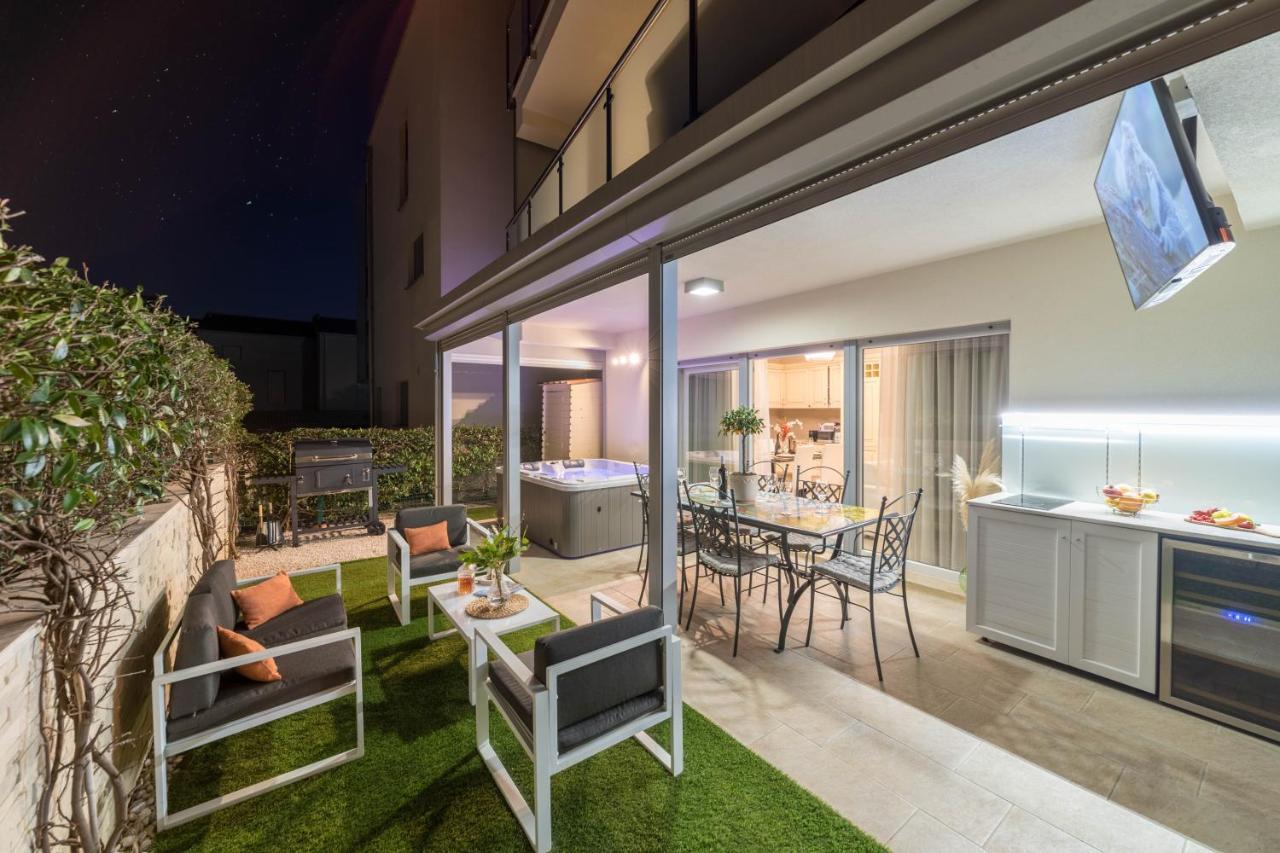 Apt Gioan Novigrad, 500M To Sea, Private Heated Jacuzzi, Bbq, Private Parking Novigrad  Exterior photo